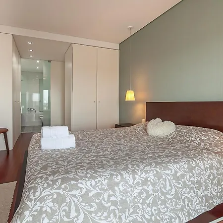 Palace Incl Parking By Sweet *